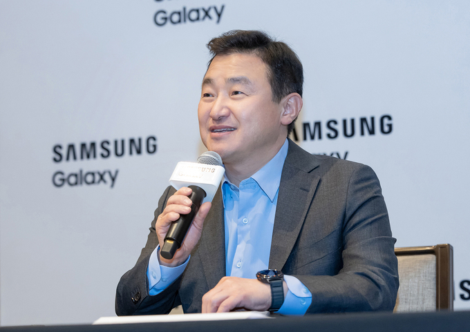 노태문 삼성전자 사장이 갤럭시 언팩 2025 현장에서 XR 플랫폼 생태게 확대를 위해 다양한 협력을 해나가겠다고 밝혔다. / 사진=삼성전자