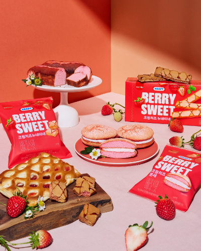 SPC삼립이 글로벌 식품 기업 ‘크래프트 하인즈(Kraft Heinz)’와 함께 딸기 베이커리 5종을 출시했다고 6일 밝혔다. /사진=SPC삼립