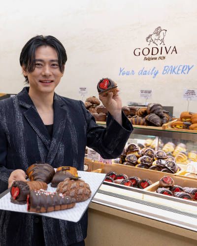글로벌 초콜릿 브랜드 고디바(GODIVA)는 배우 유태오가 밸런타인데이를 앞두고 '고디바 베이커리 카페 도산점'을 방문했다고 14일 밝혔다. /사진=고디바