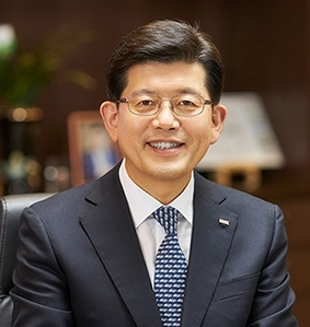 빈대인 BNK금융지주 회장 / 사진제공 = BNK금융지주