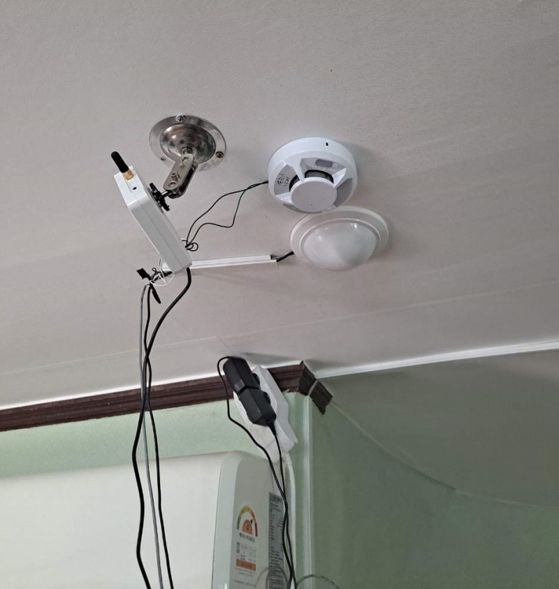 구립경로당 화재감지기 점검./사진제공=송파구