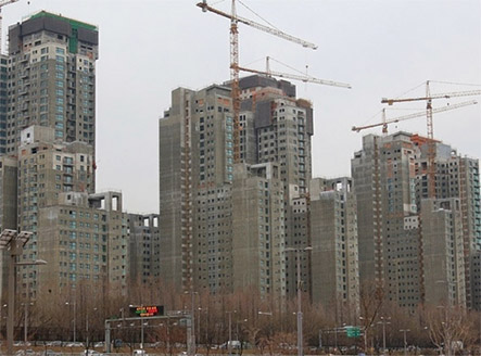 ▲ 아파트 건설 현장. 사진 = 한국금융DB