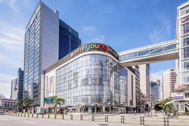 롯데백화점 본점 영플라자가 4월부터 전면 개보수에 돌입한다. /사진제공=롯데백화점