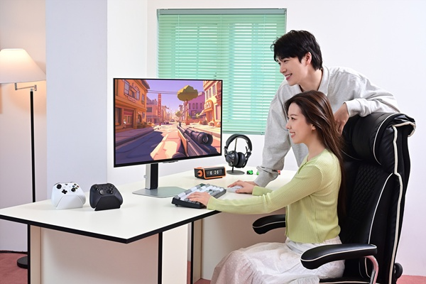 삼성전자 신형 오디세이 OLED G8. / 사진=삼성전자