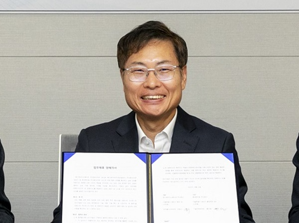 Kang Dong-soo, head of SK's PM division, has been appointed as SKT's new non-executive director. / Photo: SK Innovation