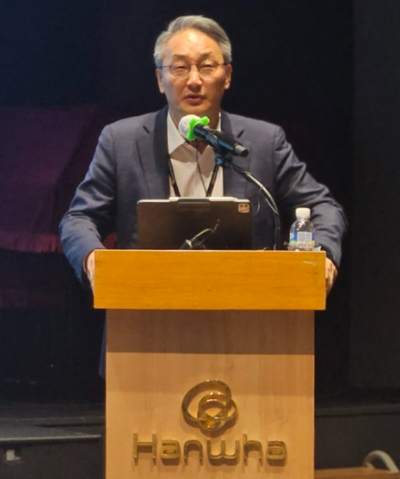 한화에어로스페이스 전략부문 총괄 안병철 사장이 8일 오전 10시 30분 한화빌딩에서 열린 '한화에어로스페이스 미래 비전 설명회'에서 발표하고 있다. /사진=신혜주 기자