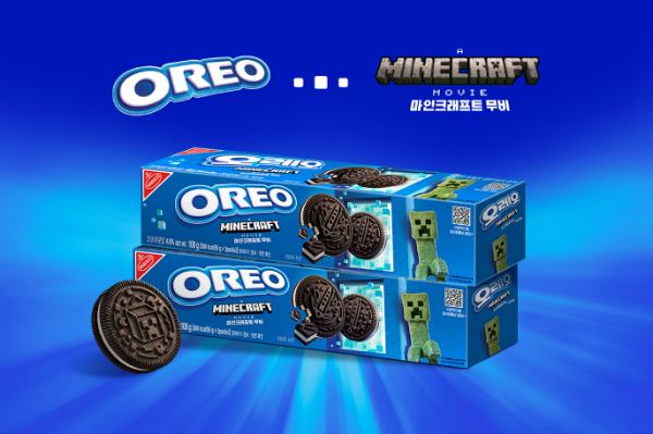 동서식품(대표 김광수)이 글로벌 쿠키 브랜드 오레오(OREO)와 영화 <마인크래프트 무비>가 컬래버레이션한 한정판 ‘오레오 마인크래프트 무비 에디션’을 10일 출시했다. /사진=동서식품