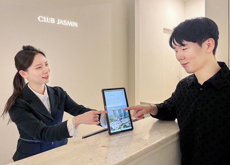 현대백화점이 싱가포르의 마리나 샌즈 베이와 업무협약을 체결했다. /사진제공=현대백화점