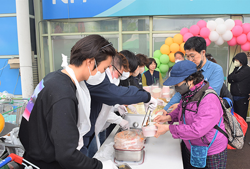 농협하나로유통, 고양유통센터서 대형 가마솥밥 시식행사 진행