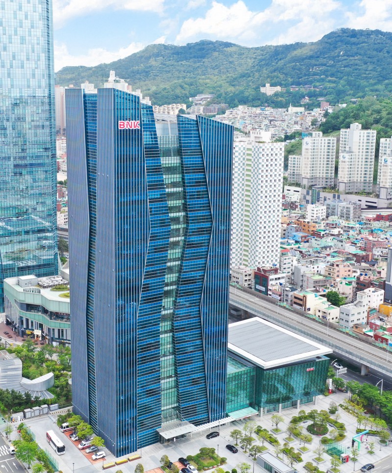 BNK금융그룹 본사/ 사진제공 = BNK금융지주