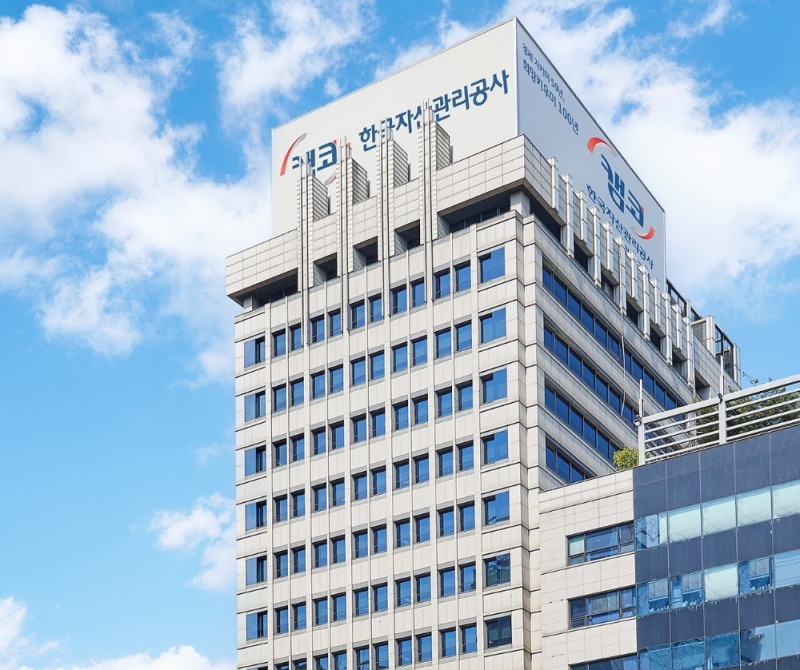 자영업자 폐업에 채무조정 급증…새출발기금 신청 12만 돌파
