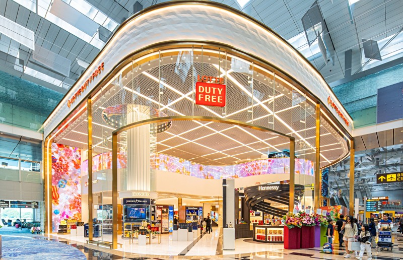 롯데면세점이 올해 1분기 흑자전환에 성공했다. /사진제공=롯데면세점