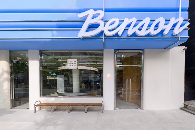 압구정로데오에 문을 연 벤슨 1호점 매장. /사진제공=한화갤러리아