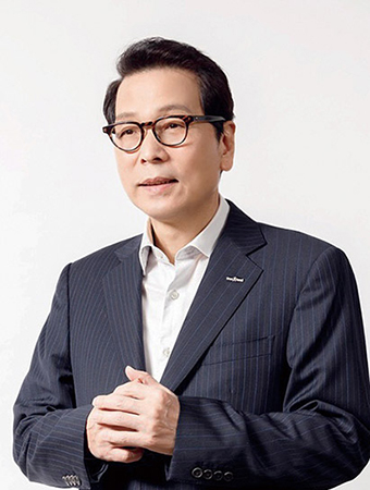 배재규 한국투자신탁운용 대표이사 사장= 1961년생/ 서울 보성고, 연세대 경제학 학사, 연세대 행정학 석사 / 한국종합금융 / SK증권 / 삼성투신운용 ETF운용팀장, 삼성자산운용 ETF운용본부장(상무)·패시브운용총괄(전무)·운용총괄(부사장) / 2022년 2월~현재, 한국투자신탁운용 대표이사 사장 // 사진제공= 한국투자신탁운용