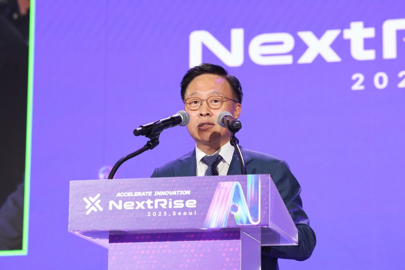 김복규 한국산업은행 수석부행장이 넥스트라이즈 2025 개회사를 진행하고 있다. / 사진제공=산업은행