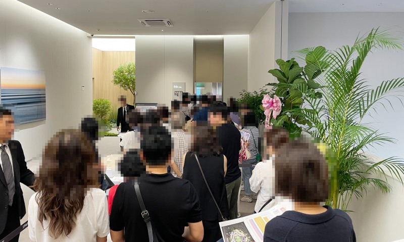 춘천 레이크시티 2차 견본주택을 찾은 방문객들./사진제공=HDC현대산업개발