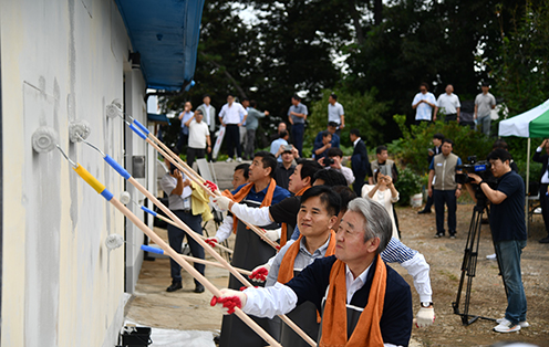 경기농협, '사랑의 집고치기' 봉사 실시