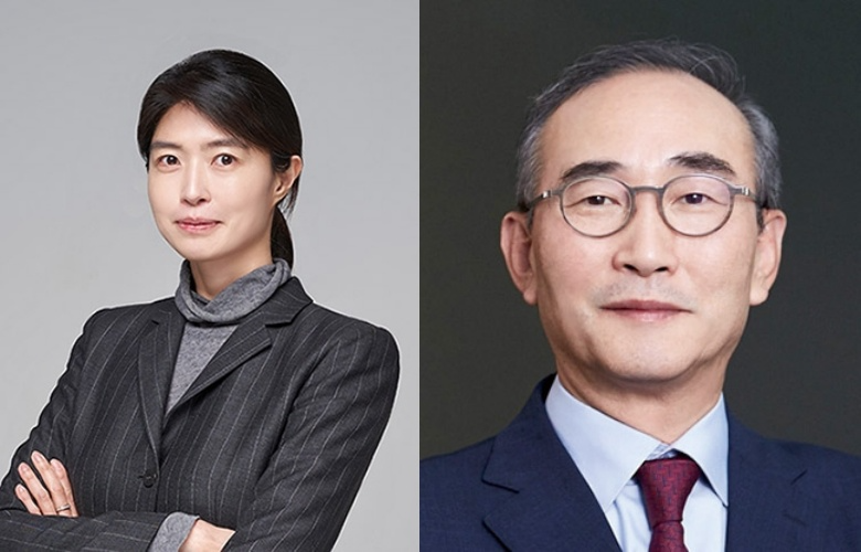 (왼쪽부터) 정신아 카카오 대표이사, 김영섭 KT 대표이사. / 사진=각 사