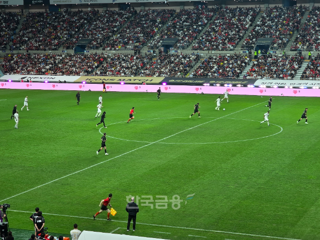 14일 넥슨 2025 아이콘매치 메인 경기 모습. / 사진=김재훈 기자