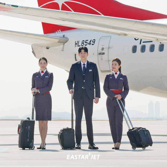 이스타항공이 부산을 거점으로 하는 객실 승무원 채용에 나선다. /사진제공=이스타항공