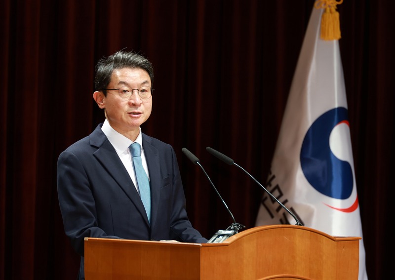이억원 금융위원장 / 사진 = 금융위원회