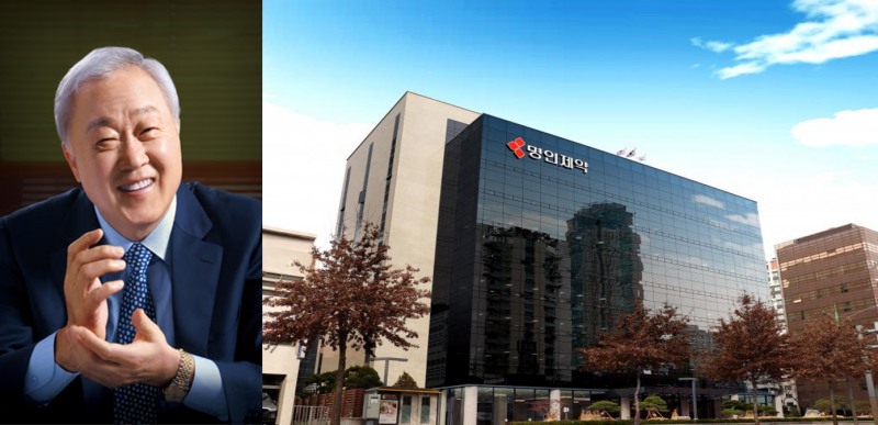 이행명 명인제약 대표(사진 왼쪽)과 본사 전경. /사진=명인제약