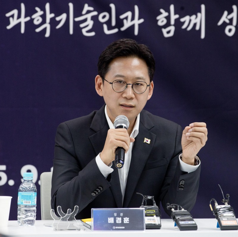 배경훈 부총리 겸 과학기술정보통신부 장관 / 사진제공 = 과학기술정보통신부