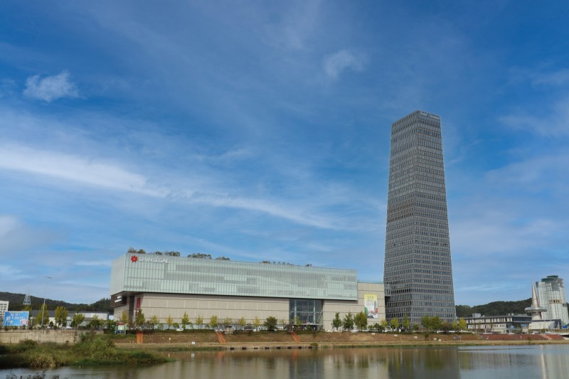 신세계백화점 대전점이 중부권 최초로 매출 1조원을 돌파했다./사진제공=신세계백화점