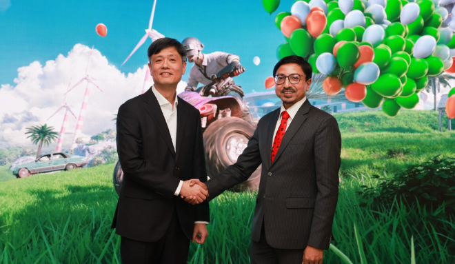 장병규 크래프톤 의장(왼쪽)이 고랑랄 다스(Gourangalal Das) 주한인도대사와 인도 투자에 대해 논의 했다. / 사진=크래프톤