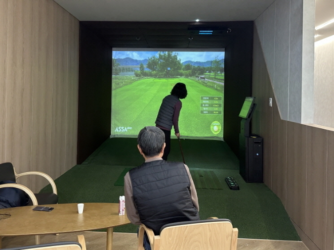 여의도 브라이튼 스포츠 라운지 내부(실내 파크골프장)./사진제공=영등포구