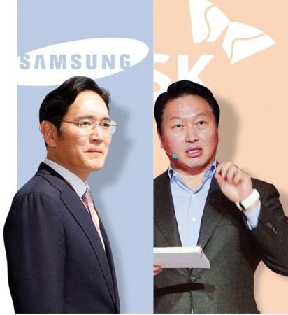 이재용 삼성전자 회장(왼쪽)과 최태원 SK 회장