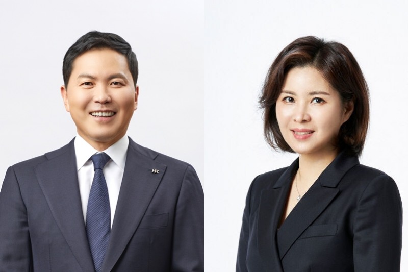 윤상현 콜마홀딩스 부회장(사진 왼쪽), 윤여원 콜마비앤에이치 대표. /사진=콜마홀딩스