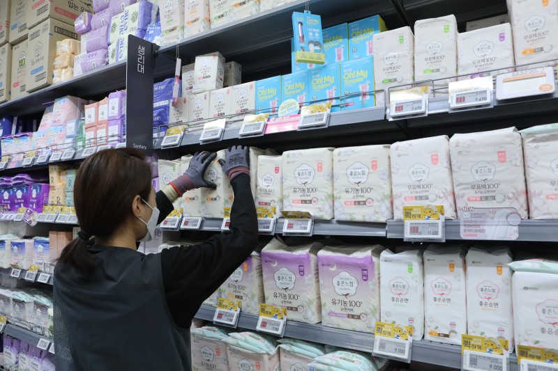 이마트가 생리대 할인을 진행한다. /사진제공=이마트