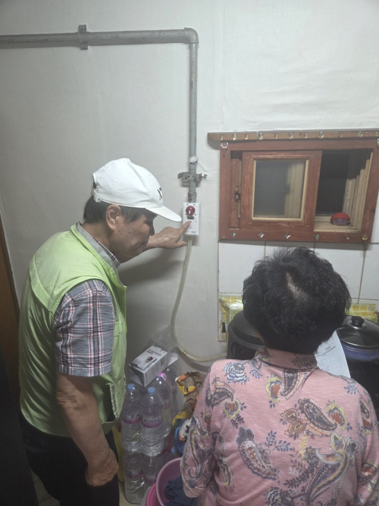 안전취약계층 주거 안전점검./사진제공=용산구