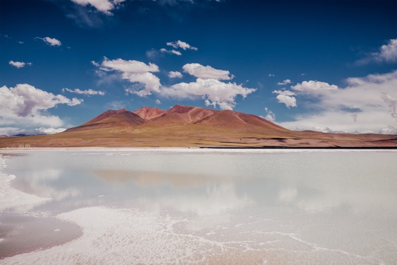 아르헨티나 옴브레 무에르토(Hombre Muerto) 염호 전경. /사진=포스코홀딩스