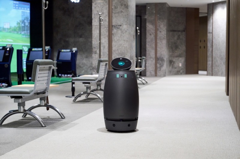 ‘서초 래미안 리더스원’ 커뮤니티 센터에 설치된 ‘나무엑스(NAMUHX)’. /사진=SK인텔릭스