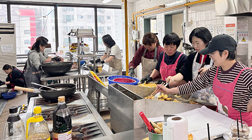 농협은행 인천본부, 여직원 봉사회 반찬 나눔 따뜻한 동행 실천