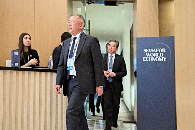 2026 세마포 월드 이코노미에 참석한 정의선 현대차그룹 회장. / 사진=현대차그룹