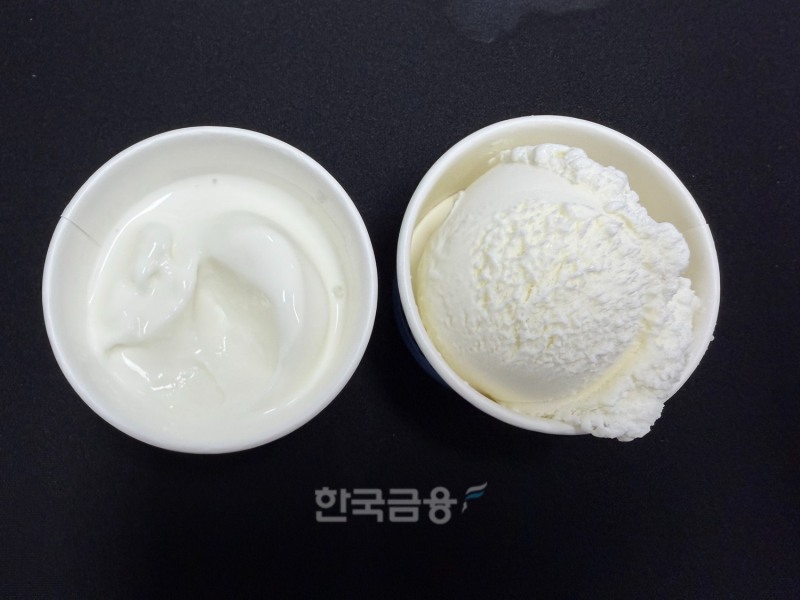 생산설비 시설에서 갓 만들어진 아이스크림(왼쪽). 유지방 함량이 높아 금방 녹는 특징이 있다. 오른쪽은 매장에서 판매되는 제품. /사진=박슬기 기자