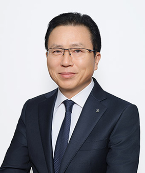 ▲ 전필환 신한캐피탈 대표