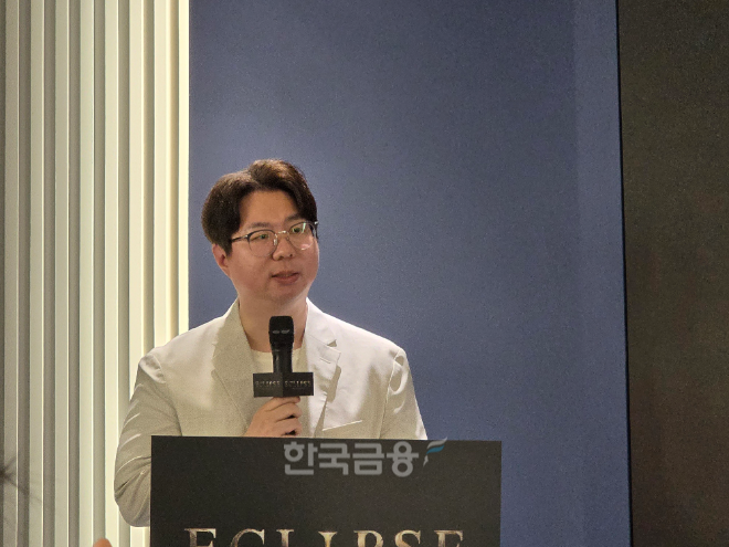 이상문 엔픽셀 이클립스 총괄 PD는 이클립스를 통해 MMOLite라는 새로운 방향성을 제시하겠다고 밝혔다. / 사진=김재훈 기자