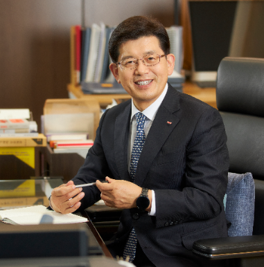 빈대인 BNK금융그룹 회장 / 사진제공 = BNK금융지주