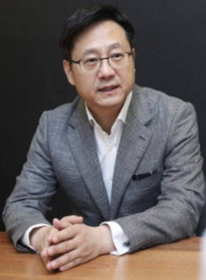 "5년의 자본, 30년의 산업" 류영재 대표가 고려아연 경영권 분쟁 주목한 이유