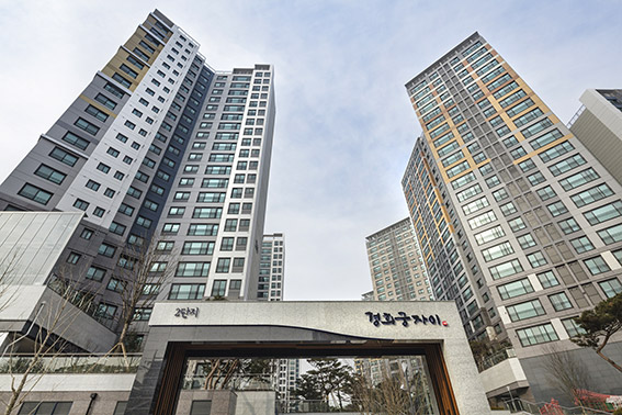 ▲ 경희궁자이 2단지 입구. 사진제공 = GS건설