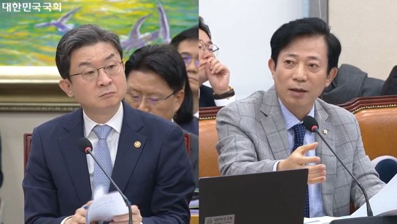 이억원 금융위원장(왼쪽)과 이강일 민주당 의원(오른쪽)이 8일 열린 정무위원회의 국정감사에서 질의와 답변을 진행하고 있다. / 사진출처= 국회인터넷의사중계 시스템 화면 갈무리(2026.10.08)