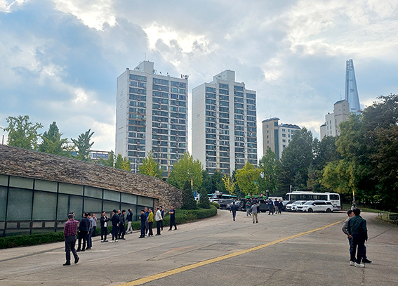 ▲ 1500년 전 한성백제의 역사는 오늘날 시민들이 걷고 쉬는 공간 속에 이어지고 있다. 사진 = 주현태 기자