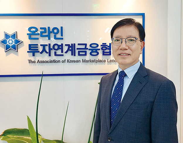 △1960년생 / 미국 Vanderbilt 대학원 경제학 석사 / 1989.4~2015.3 기재부·금융위 등(행시32회) / 2015.5~2016.10 한국자금중개 전무이사 / 2016.10~2020.1 전국은행연합회 전무이사 / 2020.1~2023.3 수협은행 상임감사