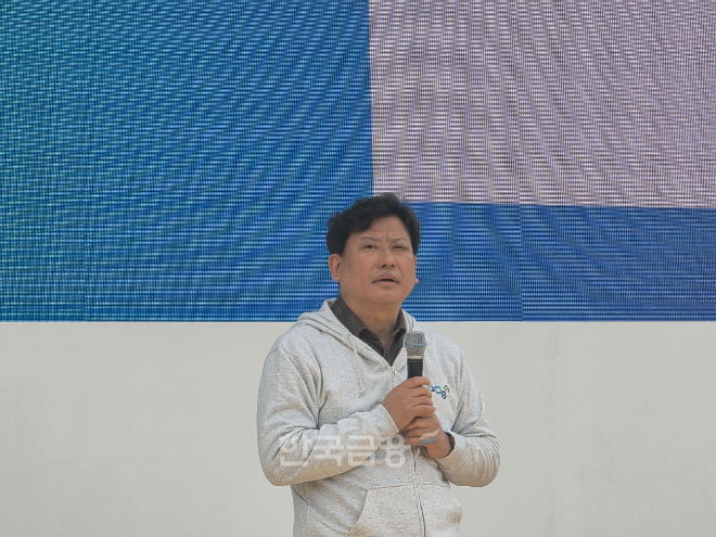 19일 현대차그룹 남양연구소에서 진행된 '2026 아이디어 패스티벌'에서 이재규 차량개발1담당(전무)가 차가팀들에게 메시지를 전하고 있다./ 사진=김재훈 기자
