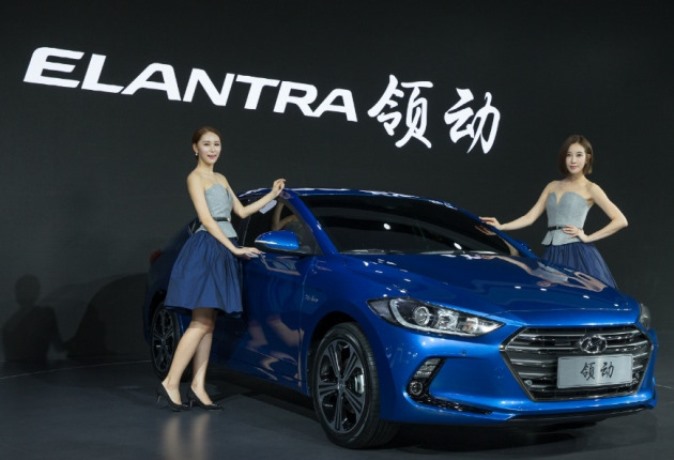현대차, 중국형 신형 아반떼·쏘나타 하이브리드 첫 공개