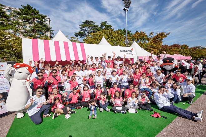 금호타이어, 임직원 300여 명 핑크리본 캠페인 참여